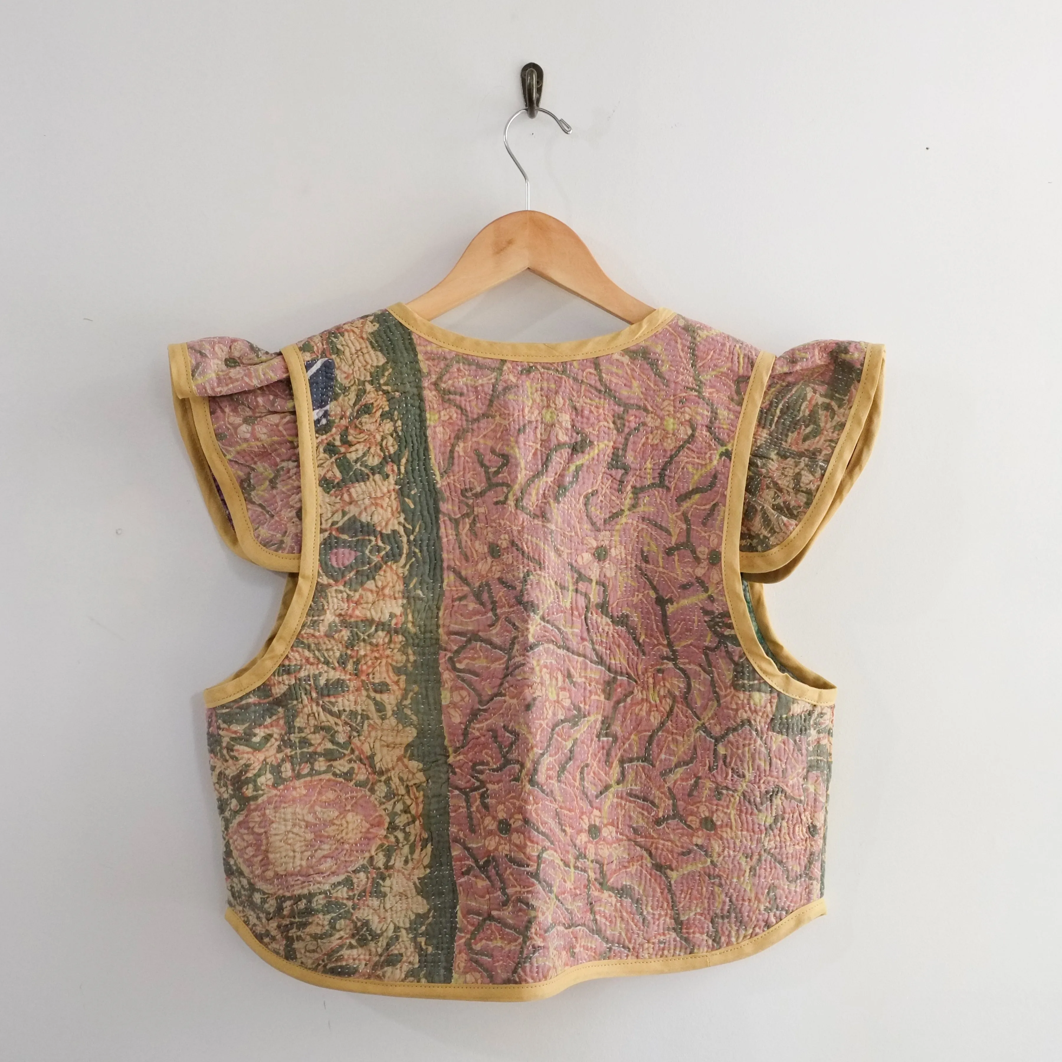 Amelia Flutter Sleeve Vest Muted Pink and Green Floral M015