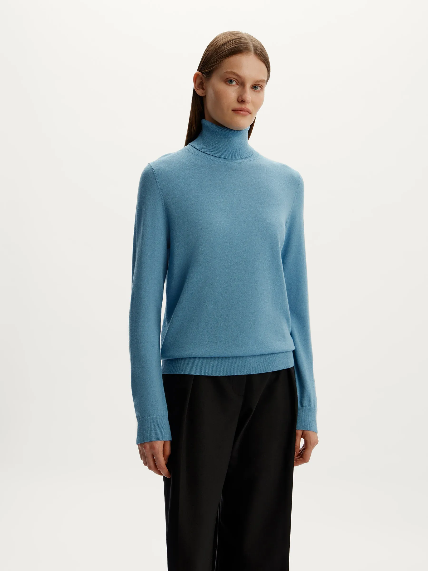 Fine merino turtleneck