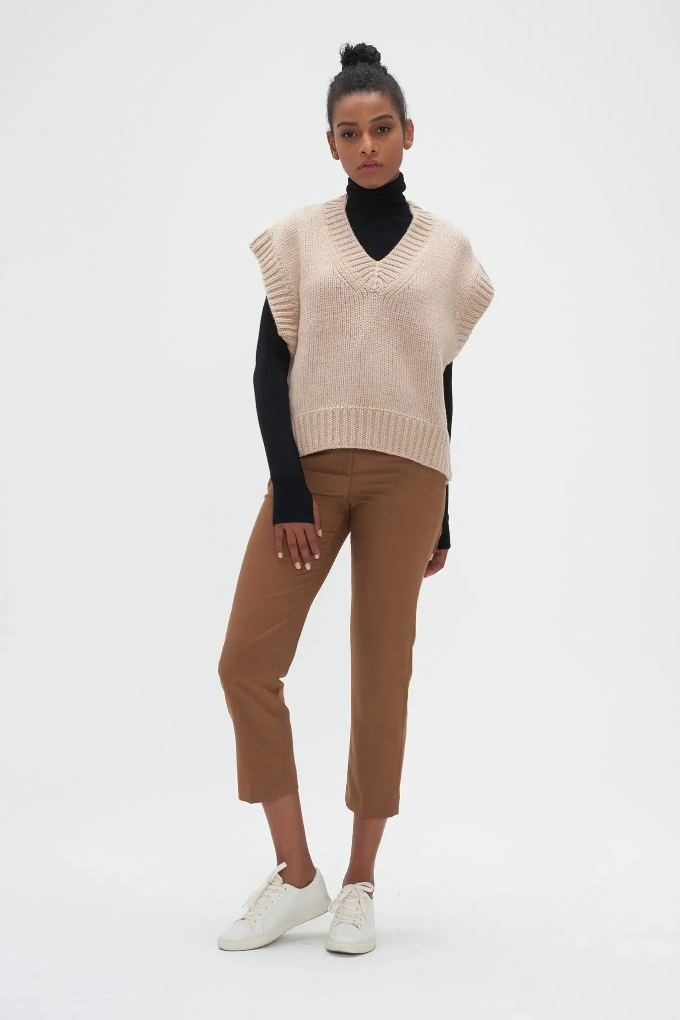 Ribbed Edge Sweater Vest
