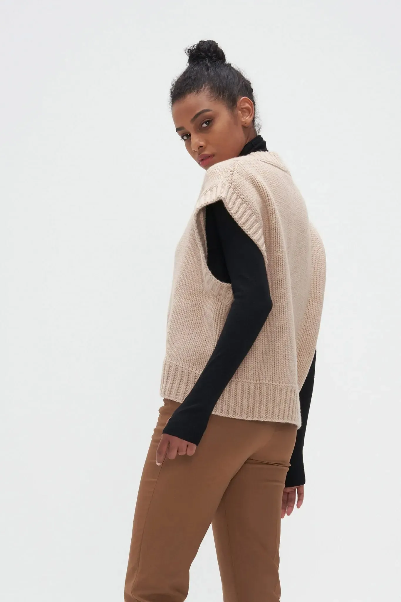 Ribbed Edge Sweater Vest