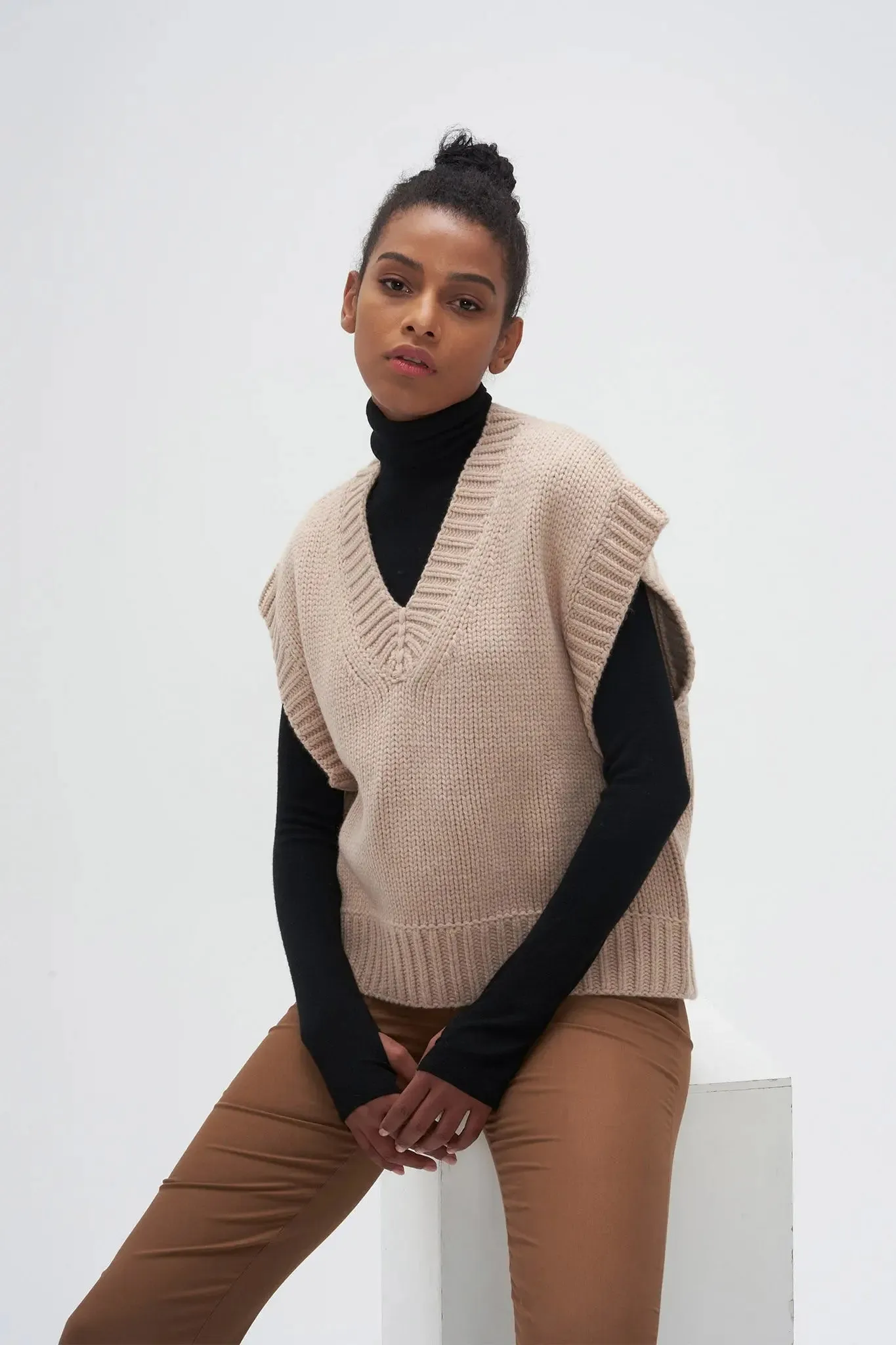 Ribbed Edge Sweater Vest