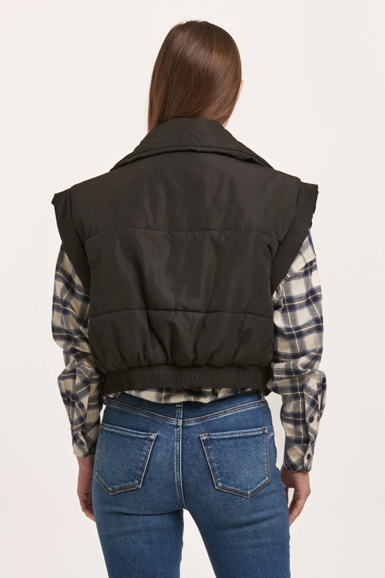 ROSALIA ZIPPER SLEEVELESS RELAXED FIT VEST BLACK